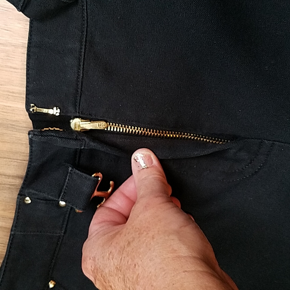 ST JOHN SPORT By Marie Gray Utility Cargo Black Cotton Spandex Pants 4 - Picture 9 of 17